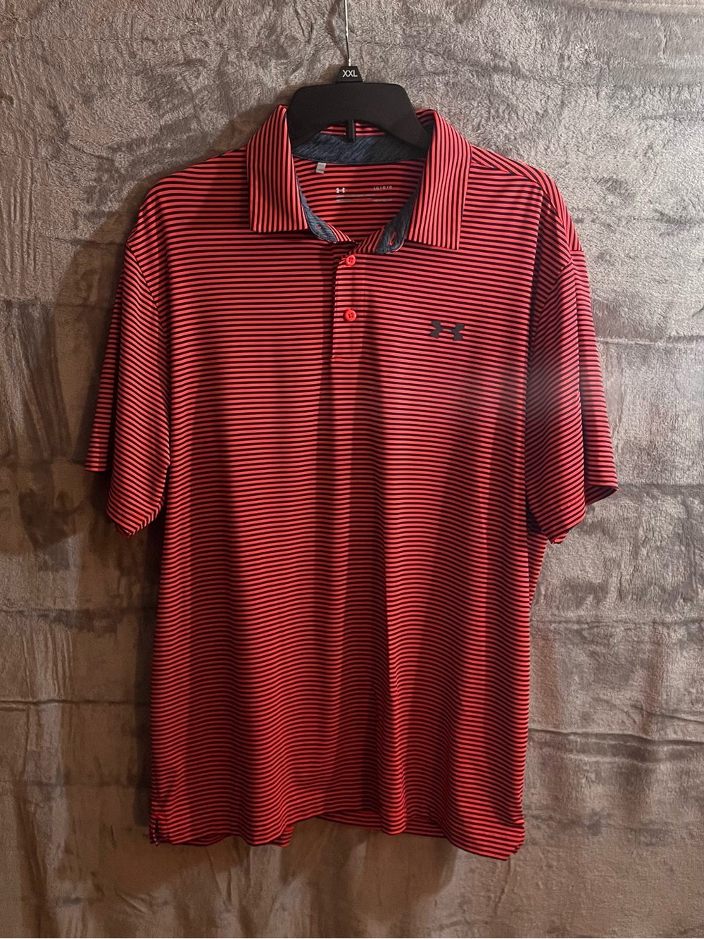 Under Armour Men’s Red & Black Striped Polo Shirt Large